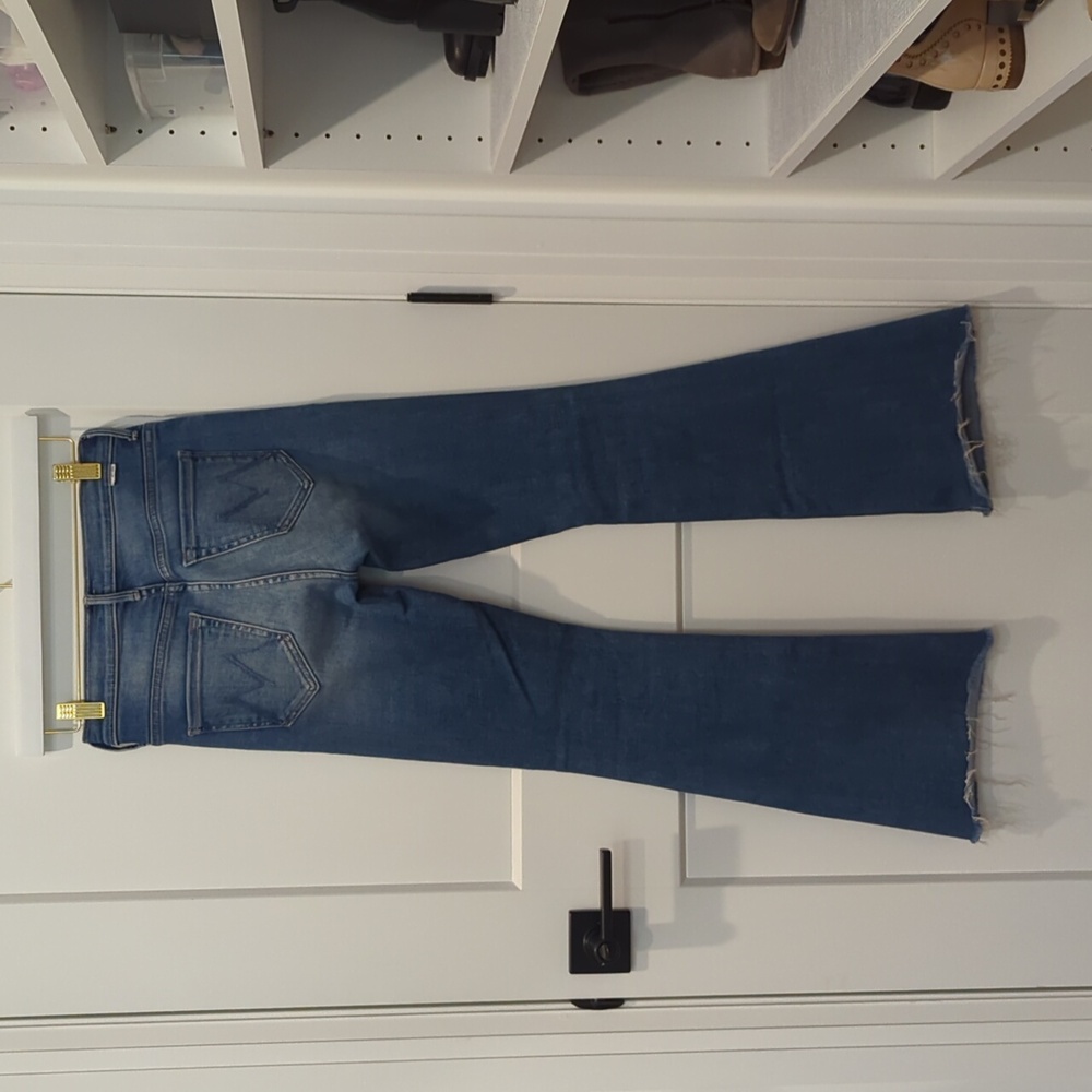 Mother Hop on Hop off weekender fray jeans